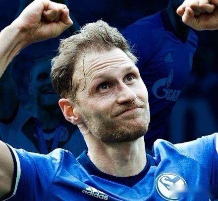 沙尔克主帅因表现失利被解聘