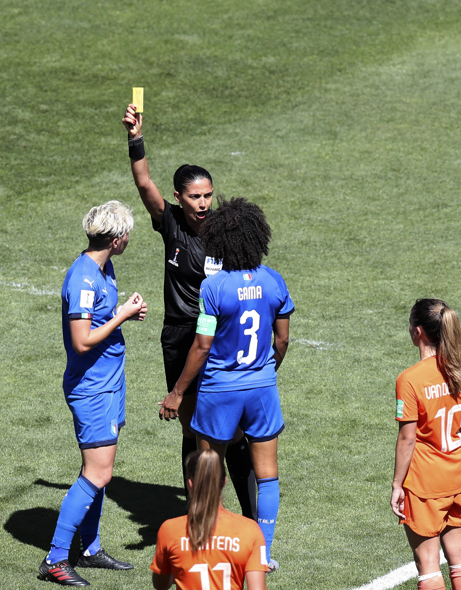 瓦朗谢纳客场胜出,积分攀升的简单介绍 瓦朗谢纳客场胜出,积分攀升的简单介绍