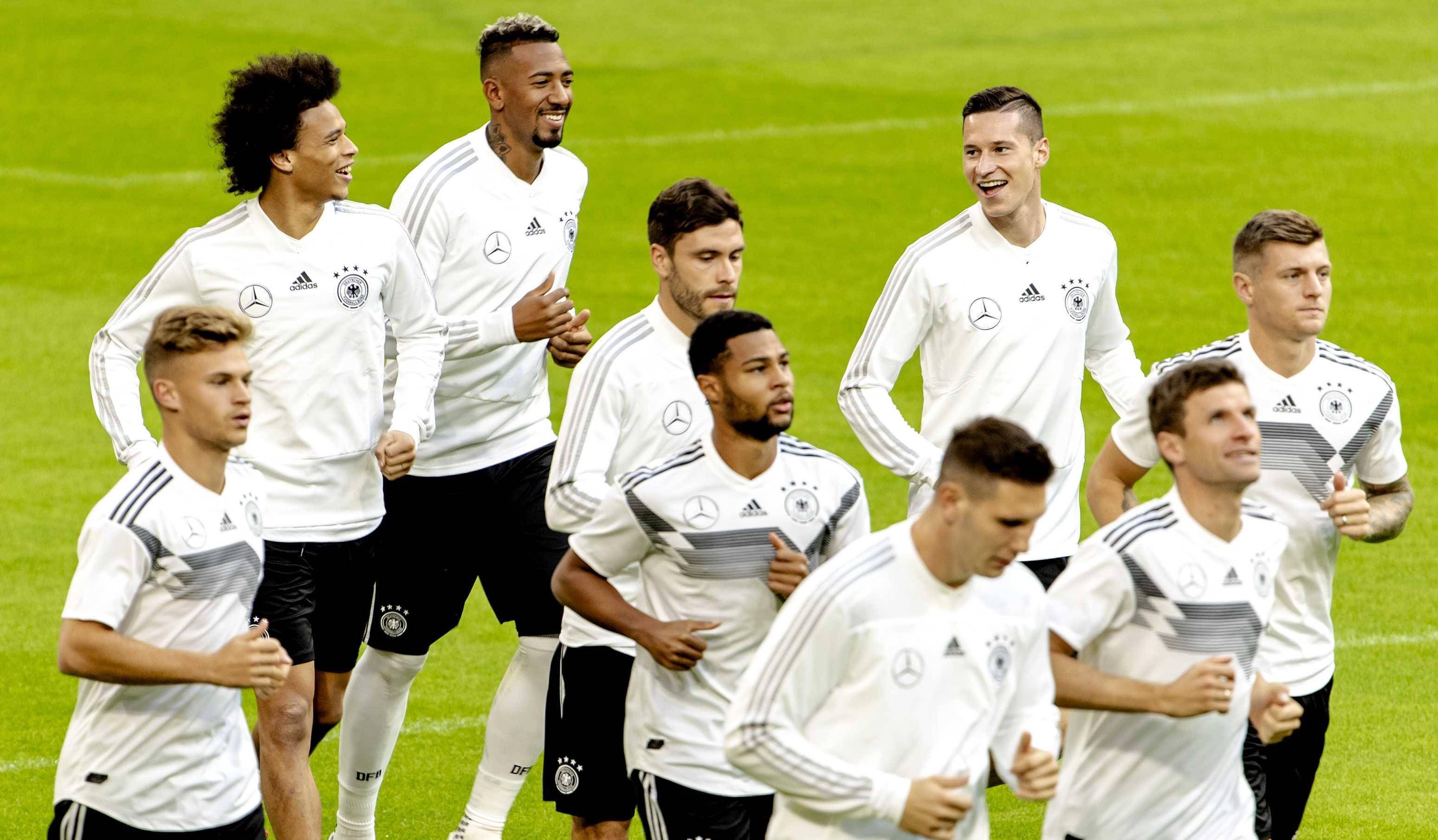 关于欧国联赛争夺激烈,球队拼尽全力的信息 关于欧国联赛争夺激烈,球队拼尽全力的信息