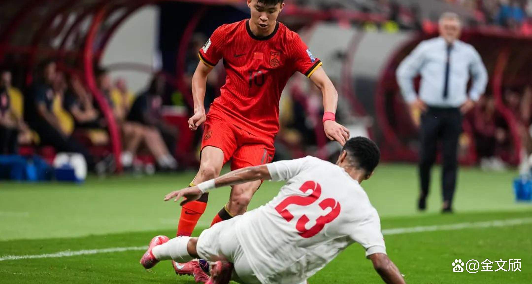 亚洲国家队主力中场伤愈复出，助球队逆转的简单介绍