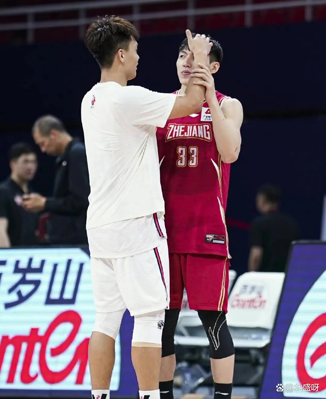 亚洲球队逆袭晋级,势不可挡登顶的简单介绍 亚洲球队逆袭晋级,势不可挡登顶的简单介绍