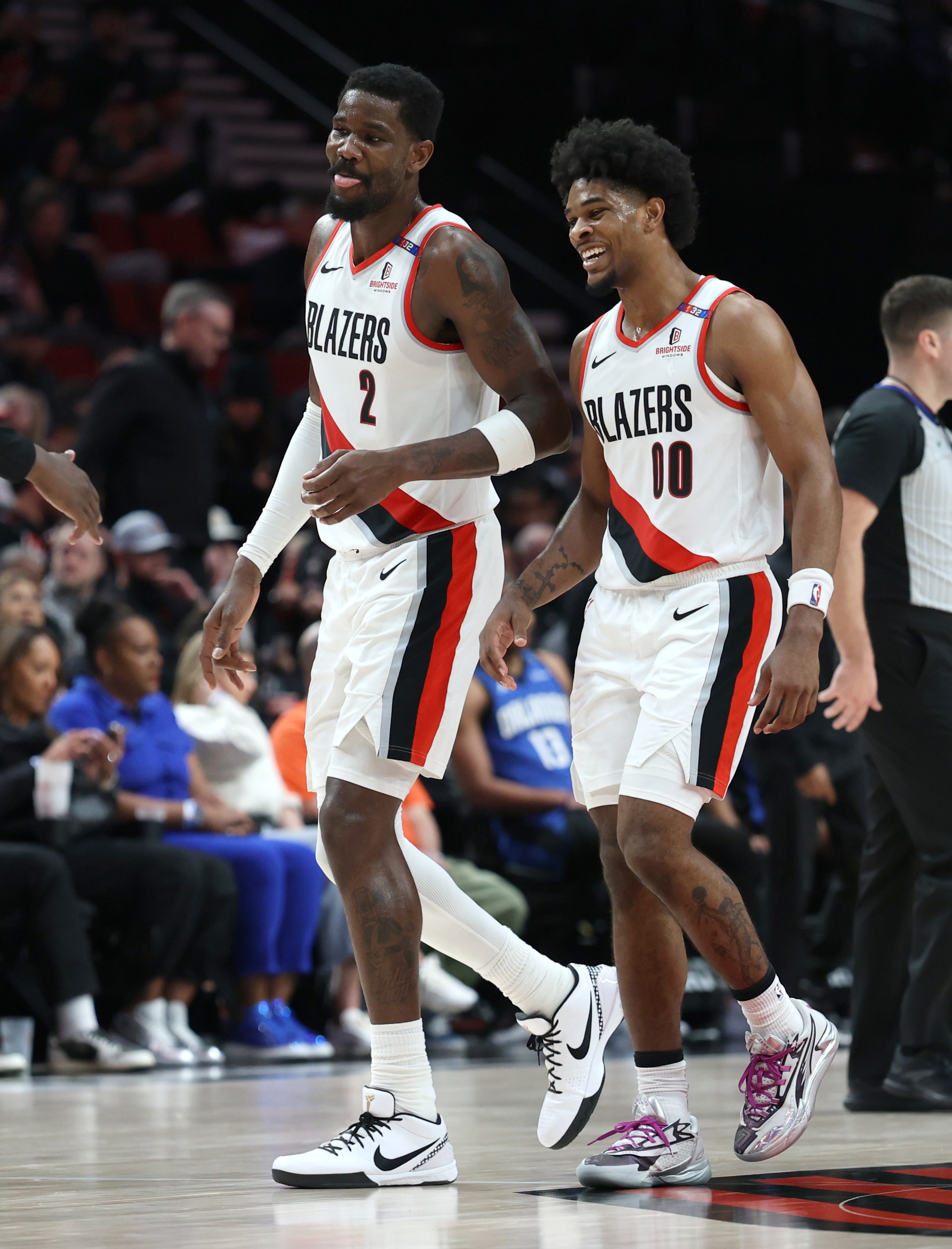 开拓者主场失利,球迷疑虑球队季后赛前景 开拓者主场失利,球迷疑虑球队季后赛前景