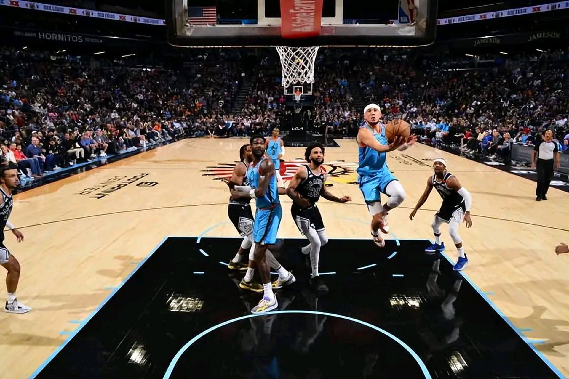 尼克斯大胜马刺,罗斯砍下27分 尼克斯大胜马刺,罗斯砍下27分