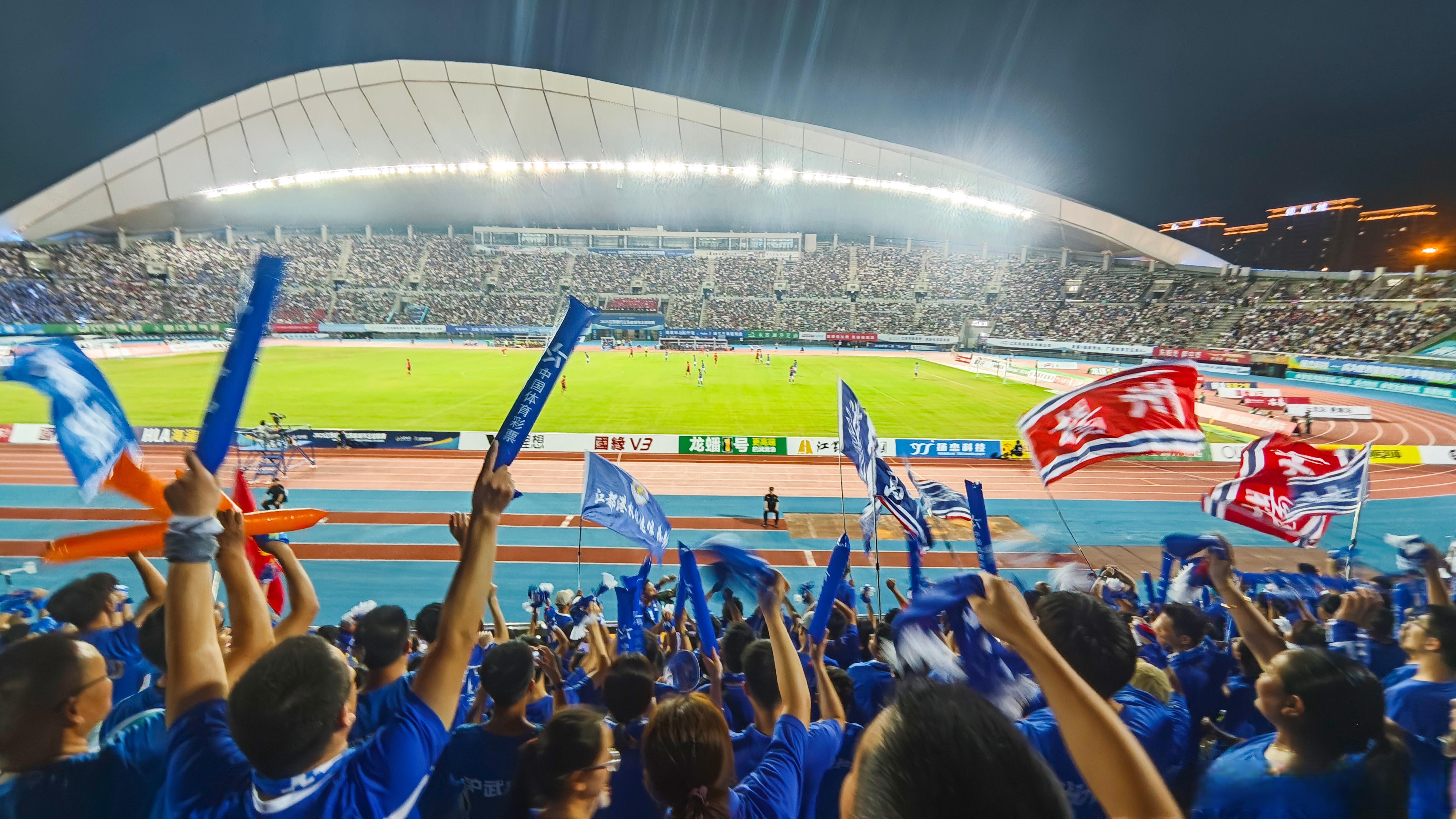 热血沸腾!足球盛事第一手报道!全面解读!的简单介绍 热血沸腾!足球盛事第一手报道!全面解读!的简单介绍